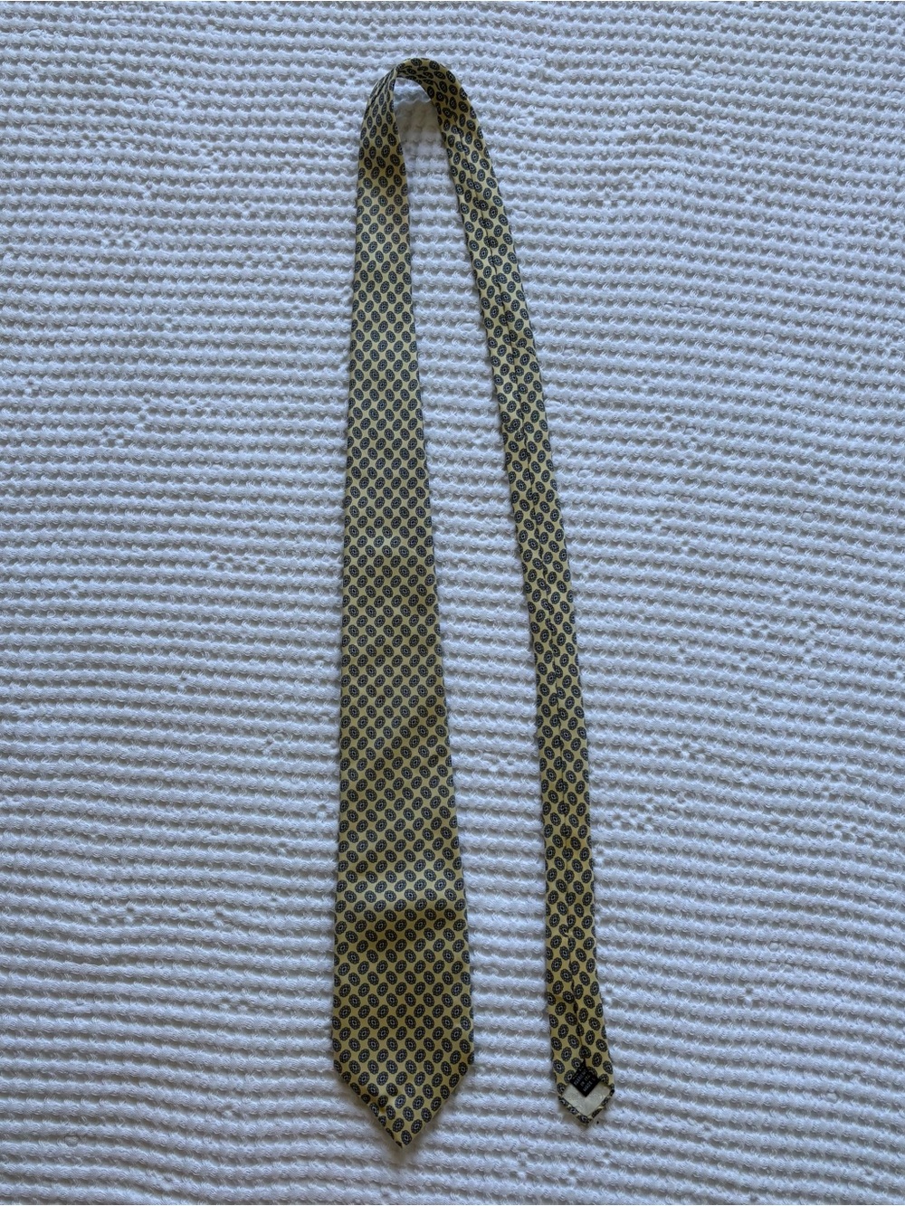 Christian Dior Monsieur 100% Silk Neck Tie Yellow Blue Medallion Print Made USA